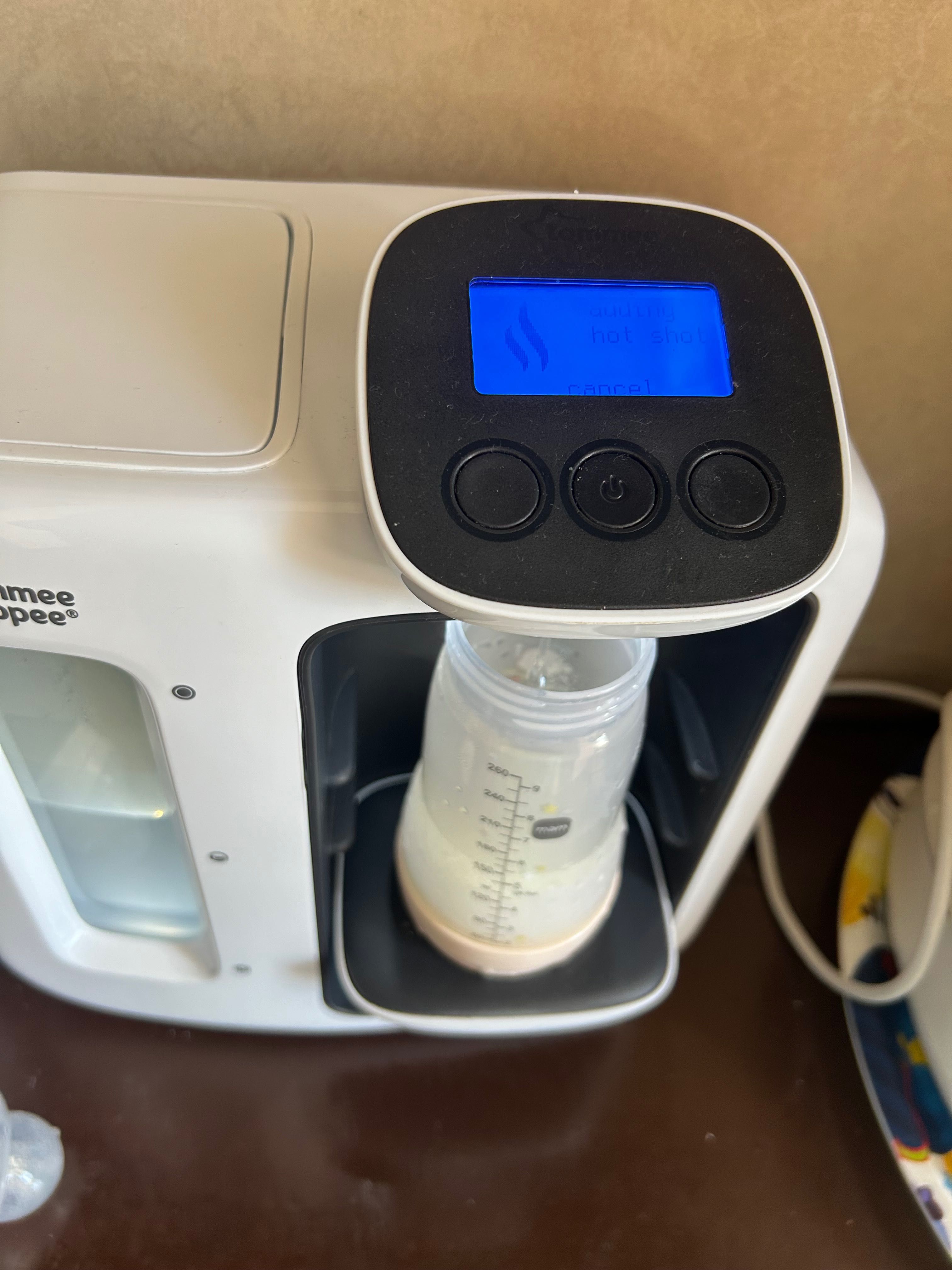 Продавам комплект уреди Tommee tippee!