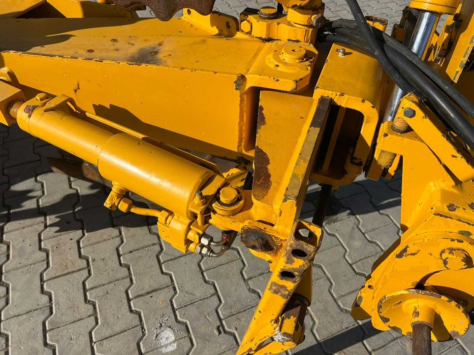 Обръщателен плуг Rumpstad с 3 корпуса, хидравличен – минимум 100 к.с.