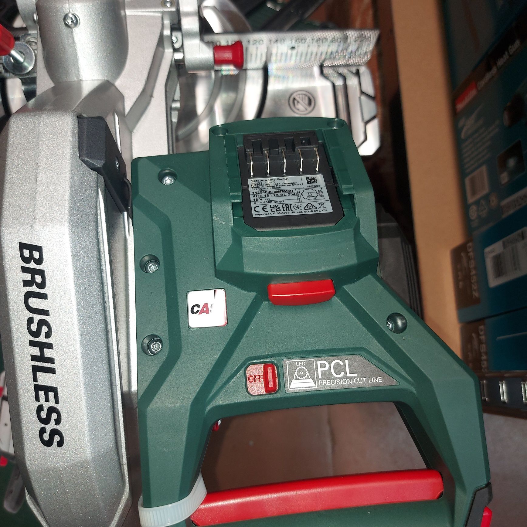 Акумулаторна пендула METABO KGS 18 LTX BL 254