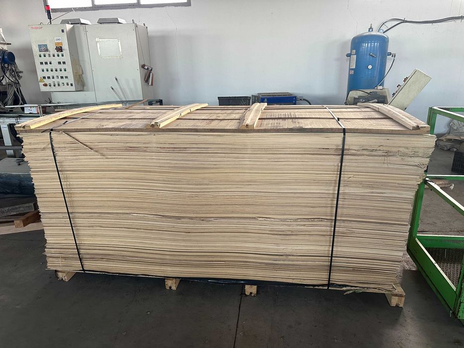 Furnir-placaj derulat Ayous / Abachi  Camerun