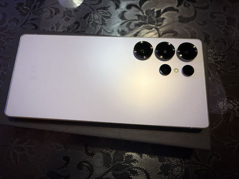 Samsung Galaxy S25 Ultra 256GB Whitesilver Titanium Snpadragon