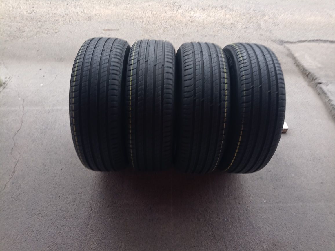 4 anvelope ca noi de vara Michelin 235/60 R17 dot 0419