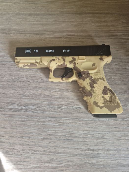 Vând pistol airsoft în stare perfecta