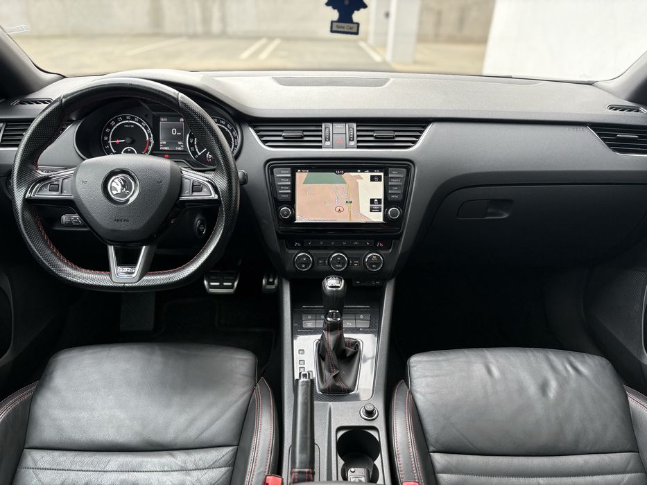 Skoda Octavia”VRS”-2.0-184 Cp/DSG/Lane Assist/Acc/Trapa/Camera/Navi