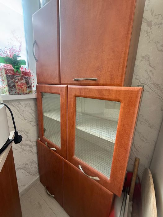 Куханный шкаф сатылады