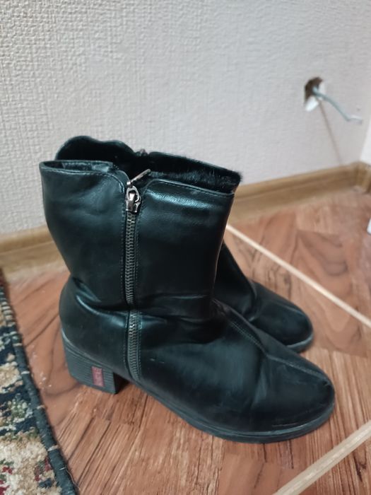 Сапоги женские 39-40 размер