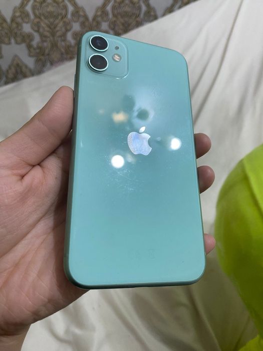 Продаю iPhone 11