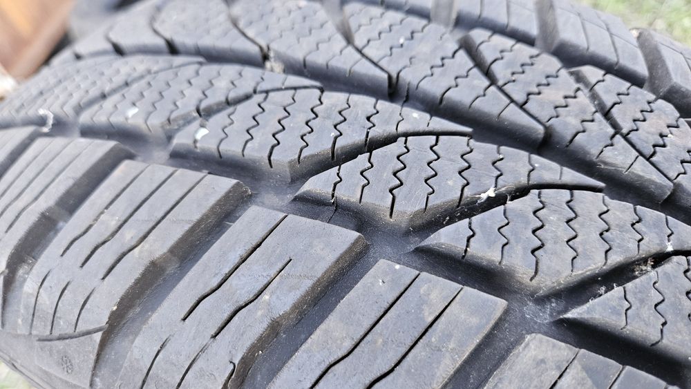 2бр като нови гуми 195 65 15