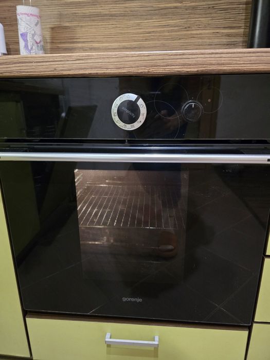 Фурна за вграждане Gorenuje