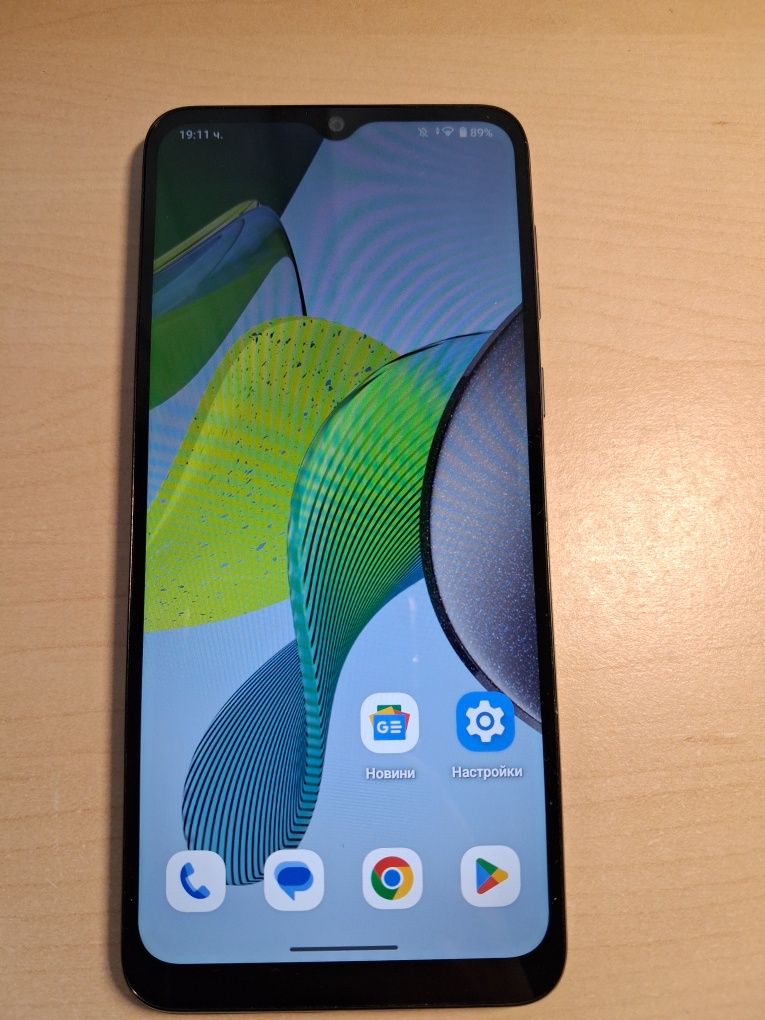 Продавам Motorola Moto E13 64GB
