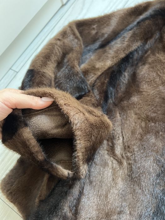 Haina blana cu aspect natural