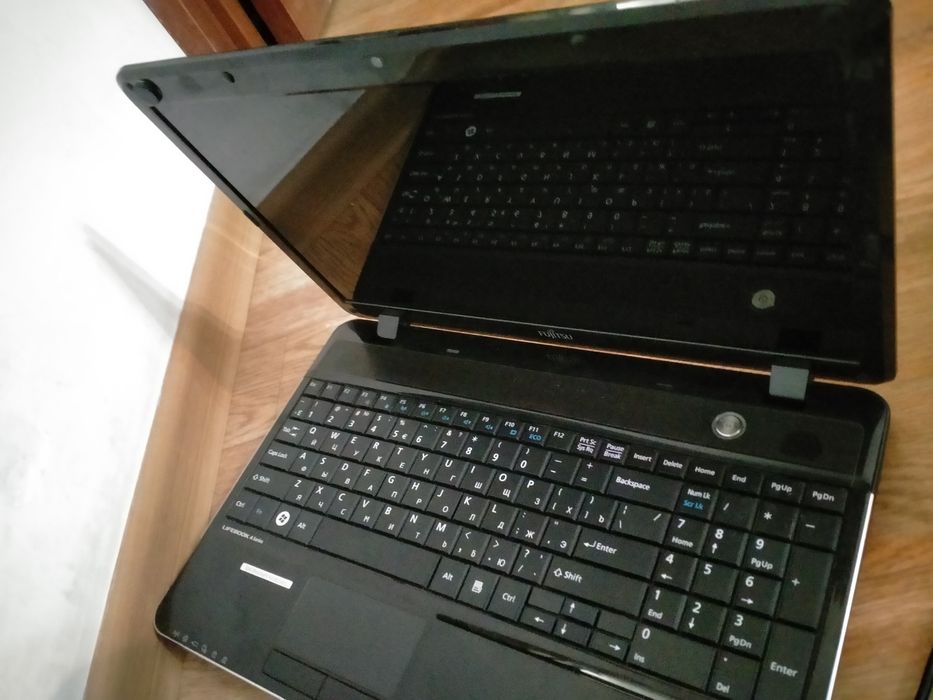 Продам ноутбук  .