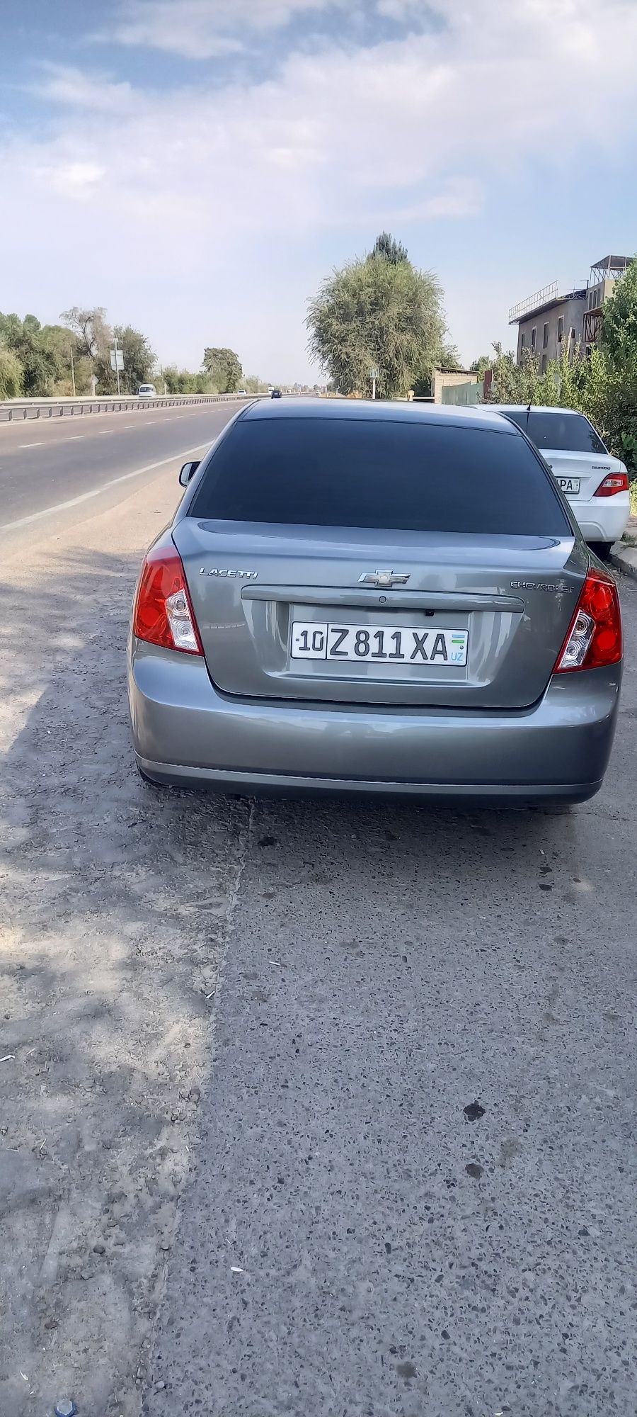 Gentra 1€ avtomat sotiladi toza