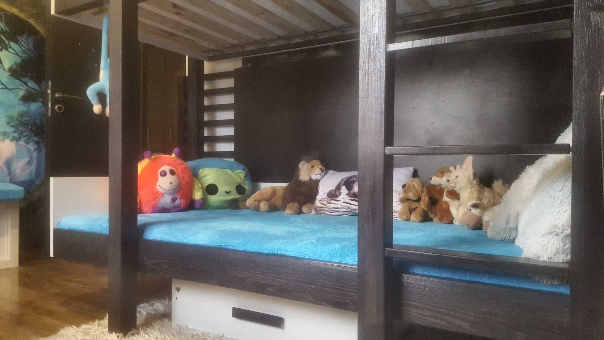 Pat supraetajat din lemn  pin si pal cu sertar + 2 saltele 200 x 90 cm