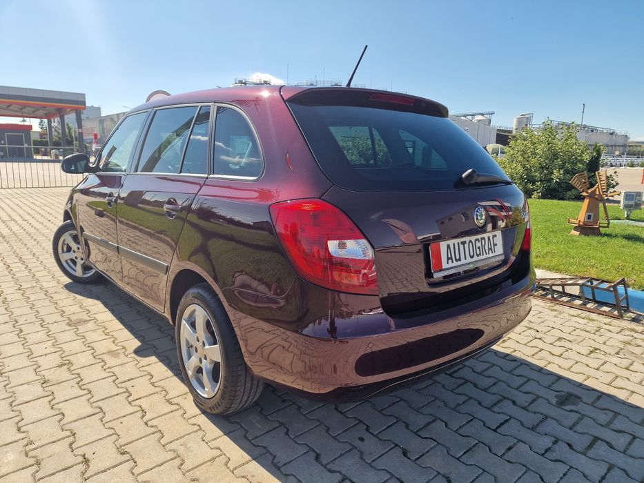 Skoda Fabia 1.2 TSi Ambition-Acum si in Rate-Climatronic-Jante-Senzori