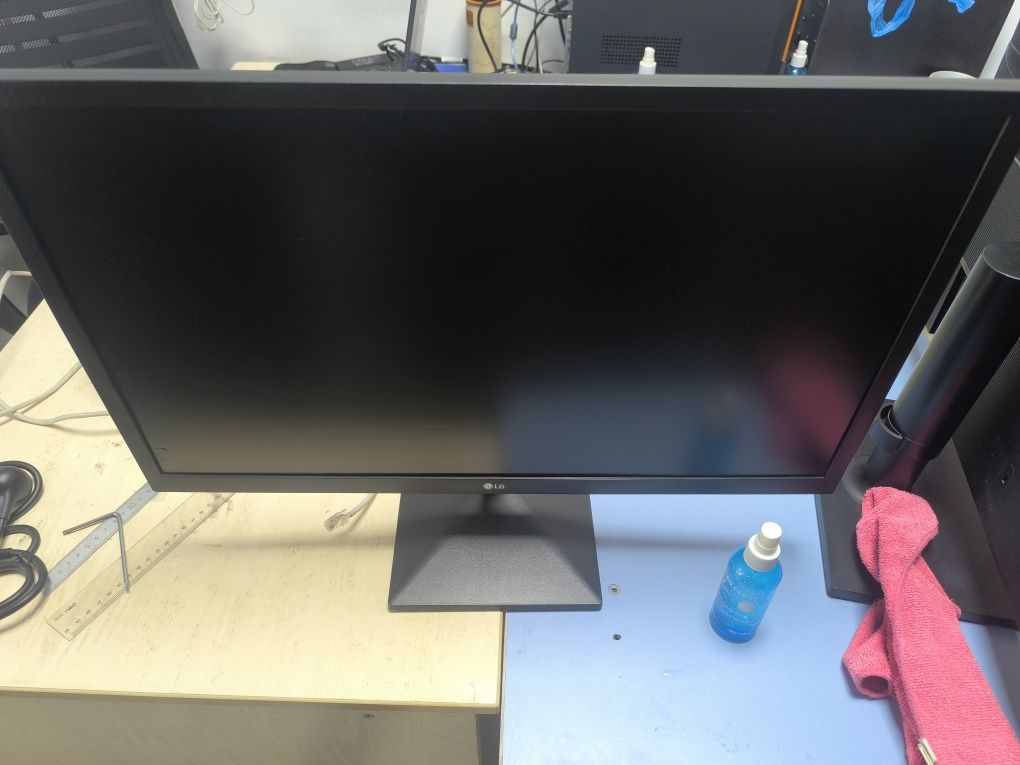 LG 24 монитор 75герц