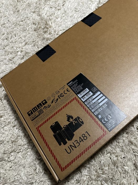 Asus Vivobook 18-Ryzen 7 ( 260 ) - 1TB SSD - 16GB - SIGILAT