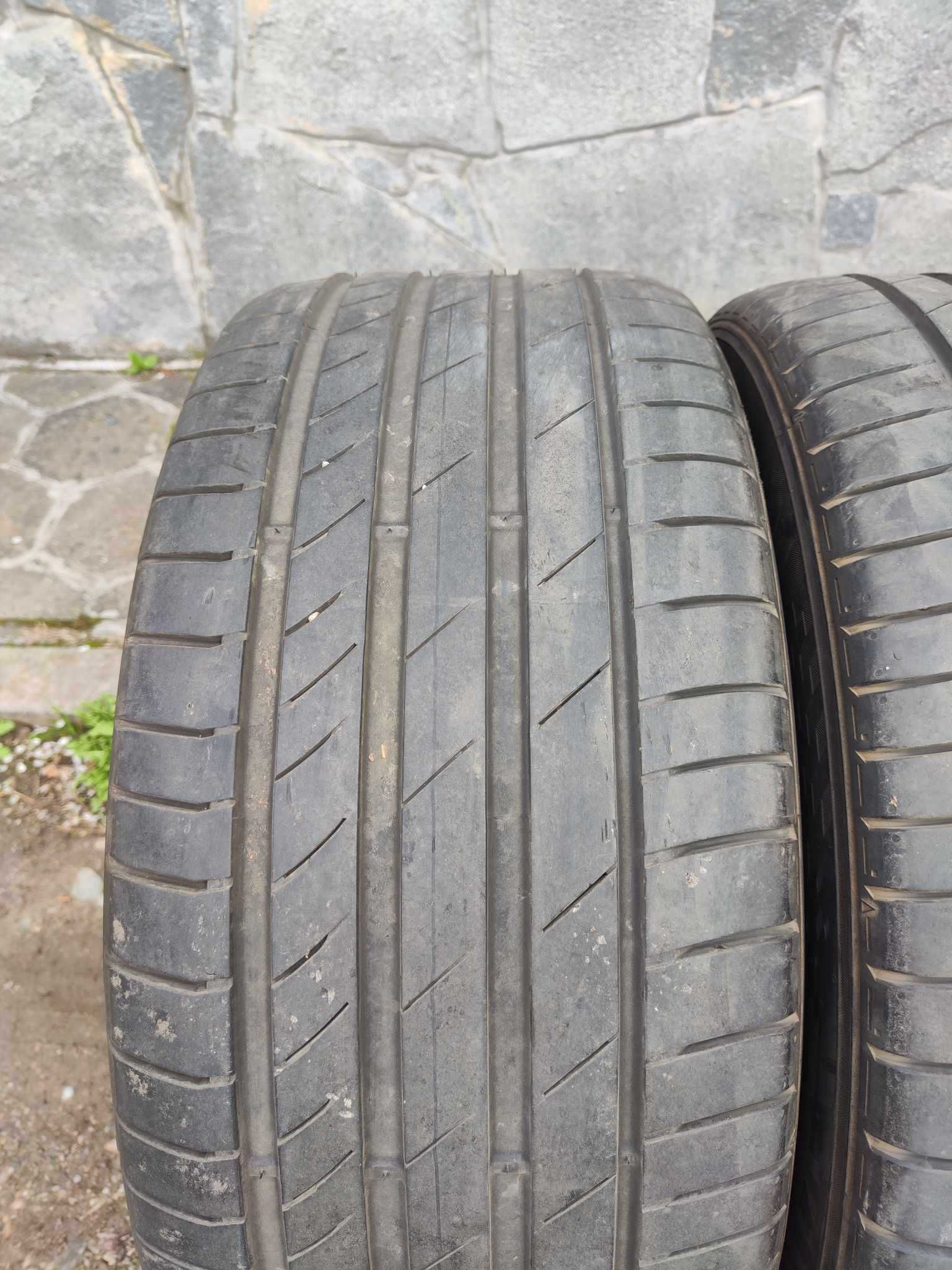 275/40R19 Kumho ECSTA PS71 - 2 бр летни гуми