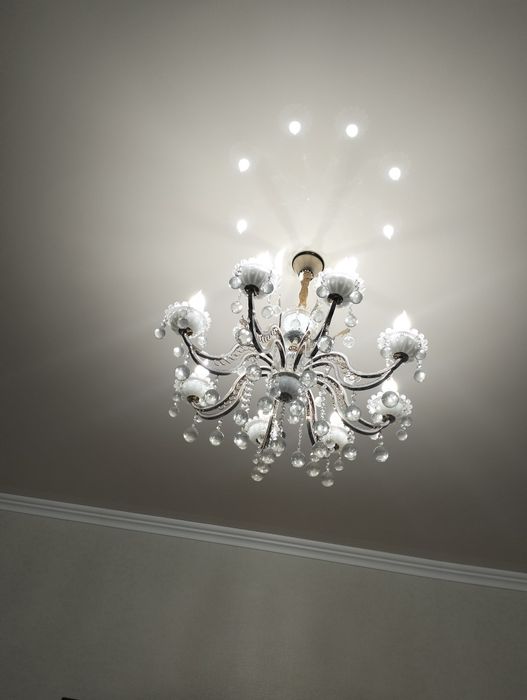 Продам люстру. В отличном состоянии. Висела в гостиной комнате.