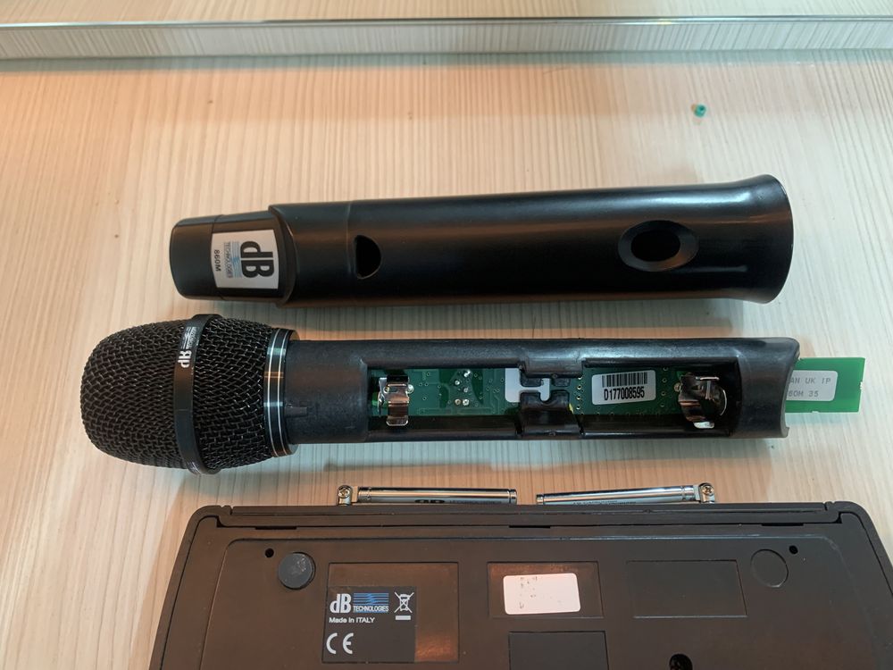 Продам беспроводные микрофоны Sennheiser,Akg,DB tehnologies,Shure sm58