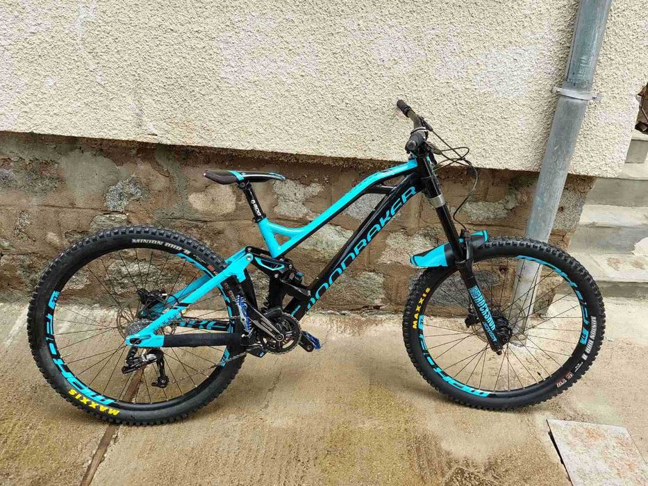 Даунхил колело Mondraker