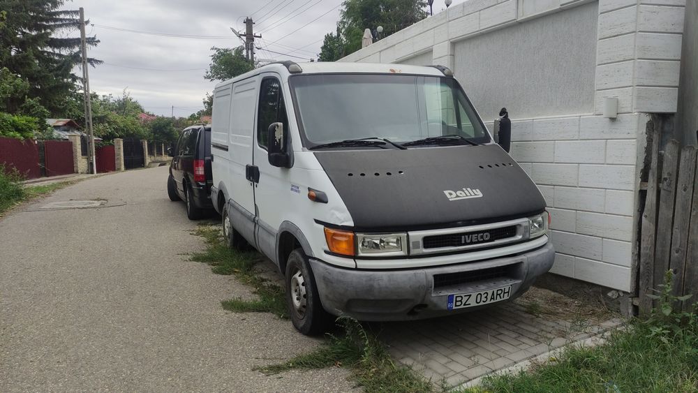 Vând Iveco Daily 2004 – 2.3 diesel (2286 cm³)
