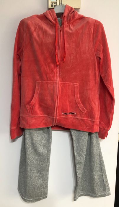 Trening h&m hello Kitty marime M costum hello kitty h&m