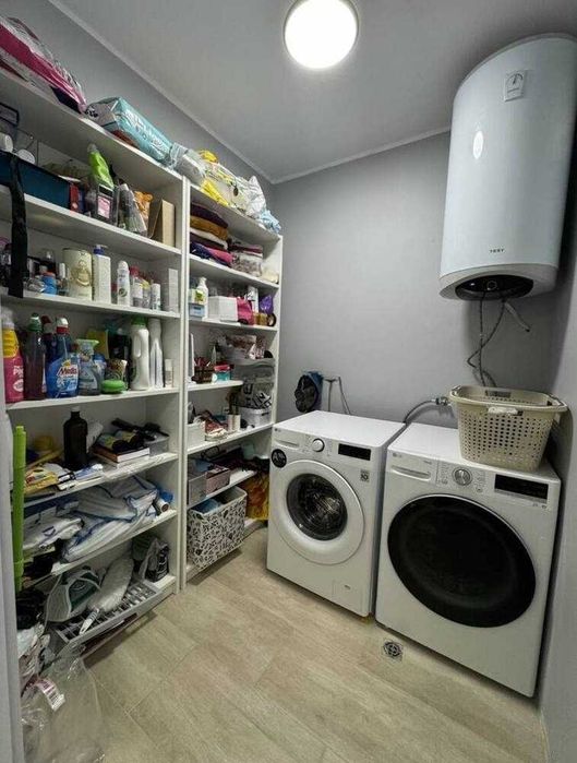 Продава се Тристаен апартамент в Бургас, Меден рудник - зона А - 130 кв.м за 1247 €/кв.м - Снимка #4