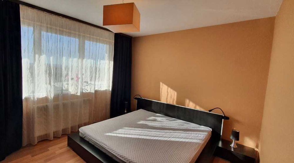 Închiriez apartament 2 camere, 60mp (media lunară a taxelor: 270 lei)
