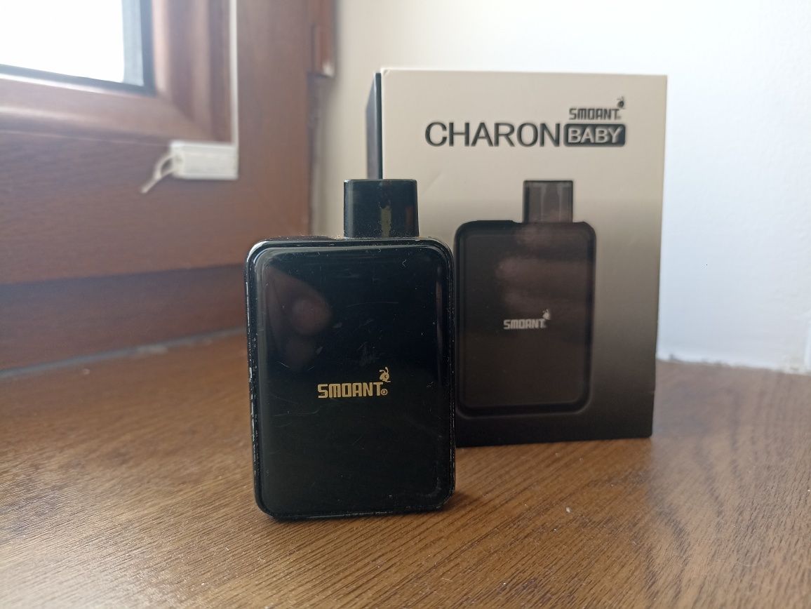 Smoant Charon Baby POD Kit 750 mah с картриджем Charon Baby