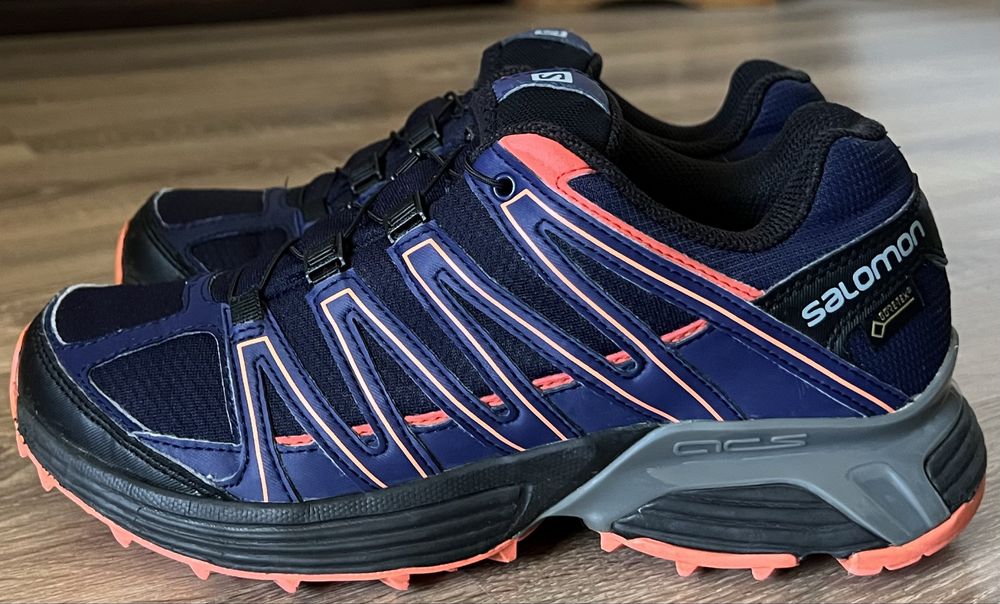 Salomon XT Asama GTX..marime 38