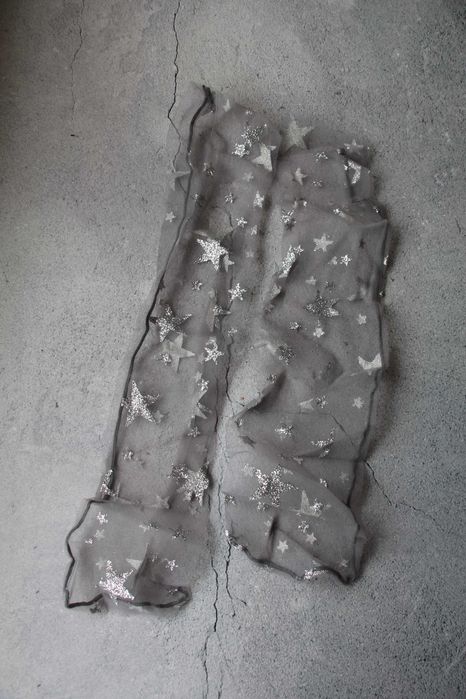 Декоративные тонкие носочки с звездочками