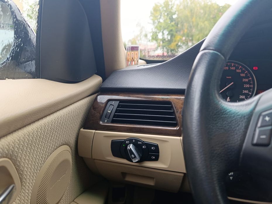 BMW Seria 3 318i 1.8 Benzină 2009 Automat – Impecabil
