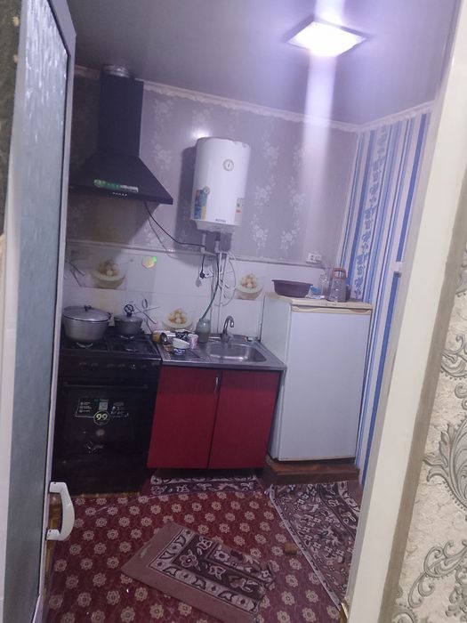 Umid qurĝonida hovli sotiladi Navoiy shahar