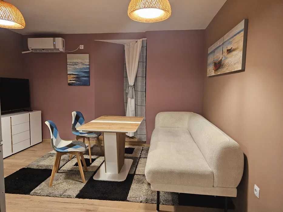 Дава се под наем Двустаен апартамент в София, Карпузица - 75 кв.м за 448.8 € - Снимка #1