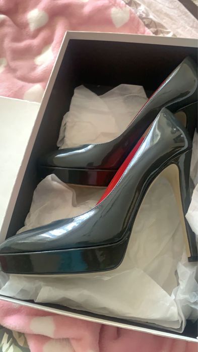 Vând pantofi Dolce&Gabbana