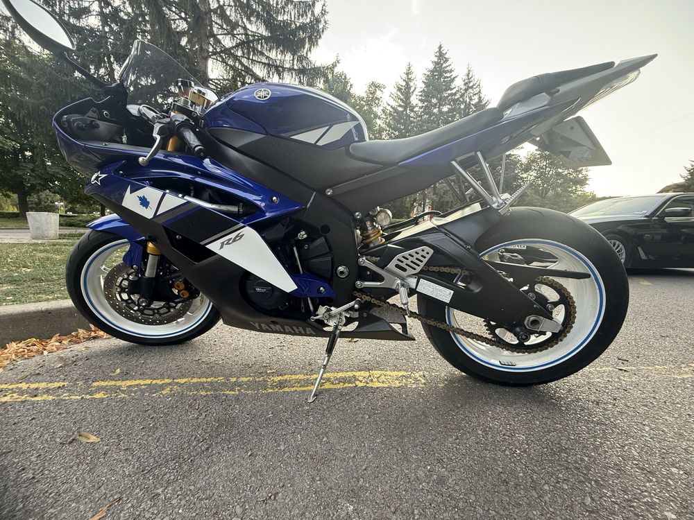 Yamaha R6 2008 година