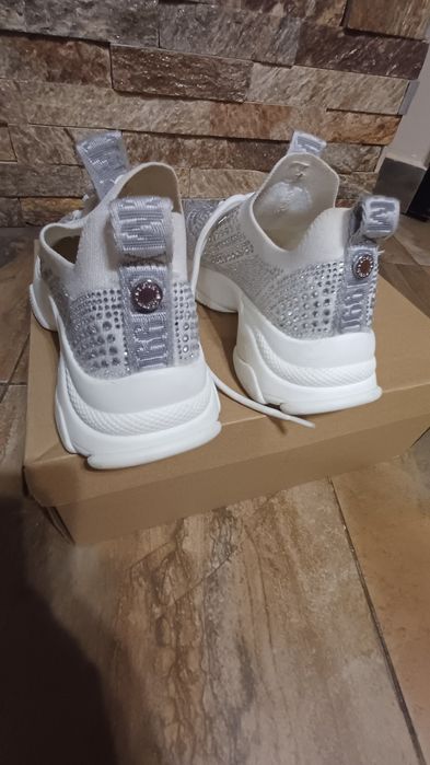 Сникърси Steve Madden,37 номер