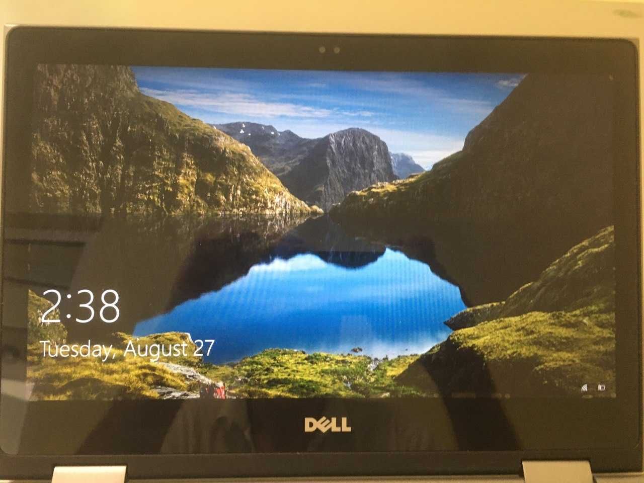 лаптоп-таблет DEL Inspiron Yoga с тъч дисплей