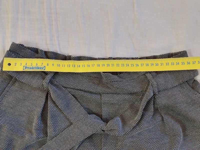 Pantaloni damă scurți