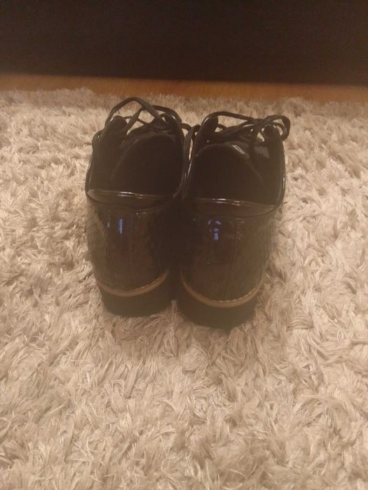 Дамски спортно елегантни обувки