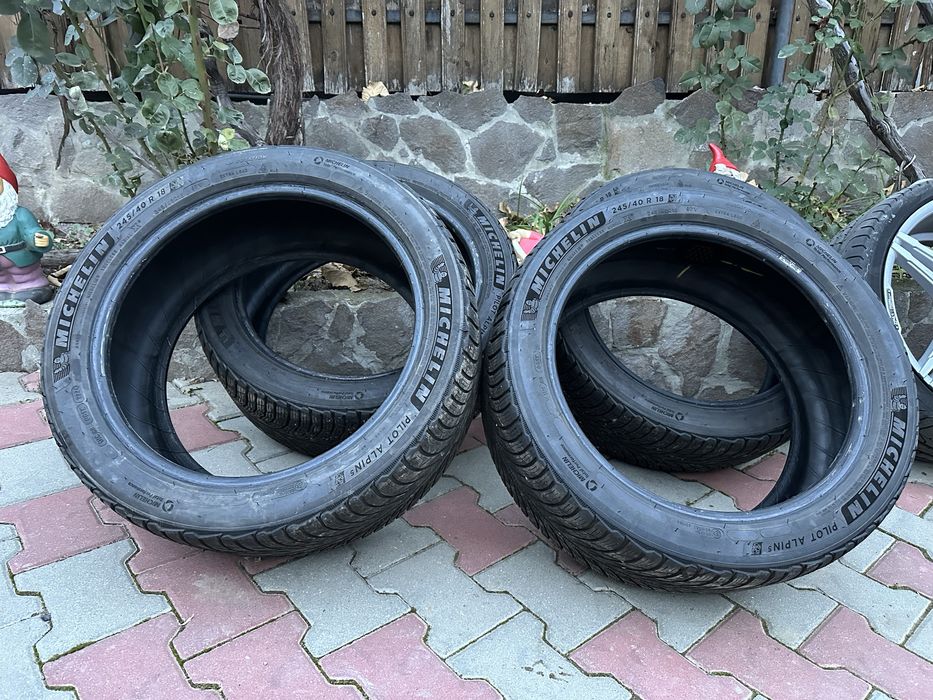 Michelin Alpin 5 245/40R18 dot 2024