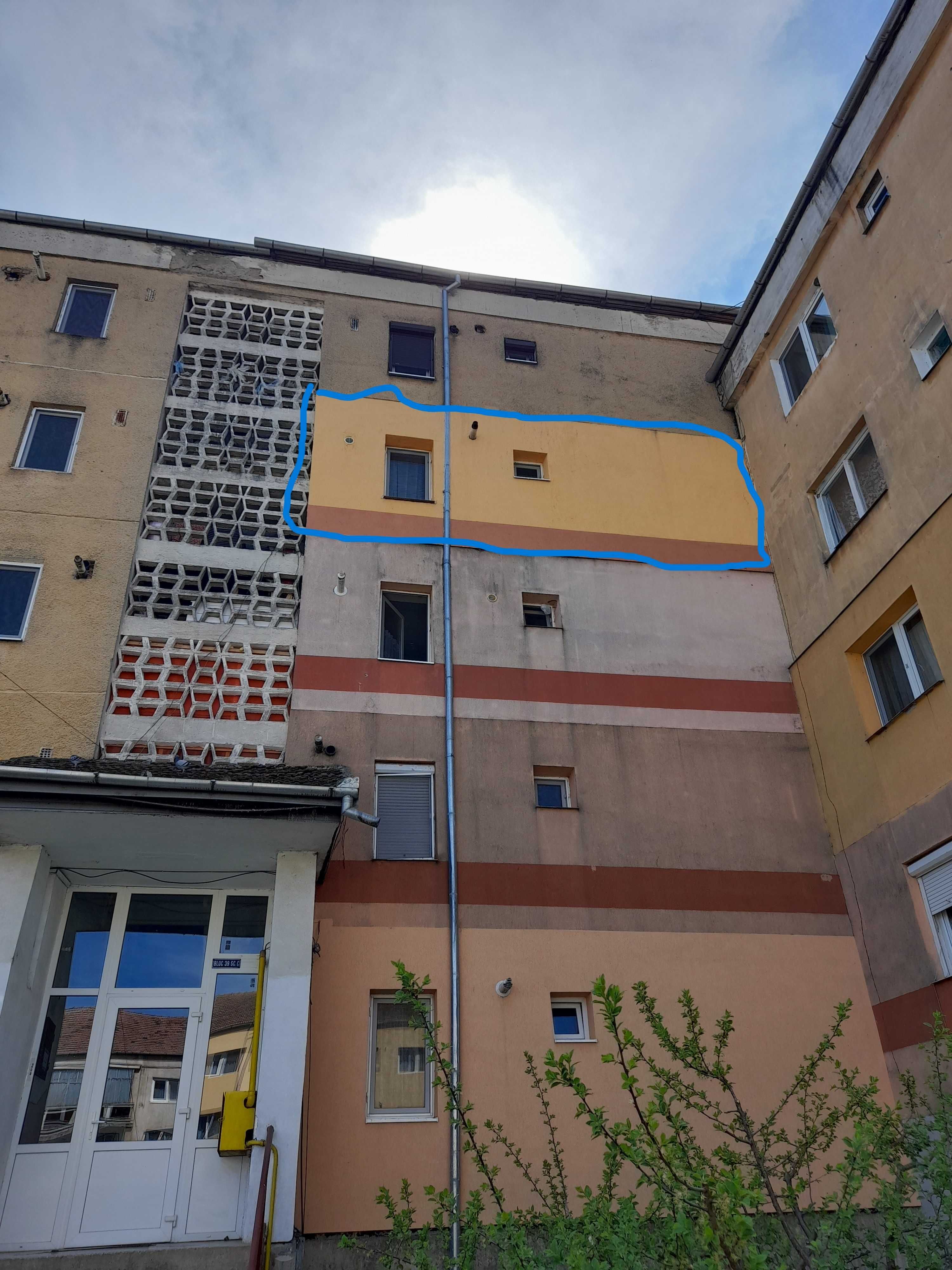 Vand Apartament de 2 camere in Aiud