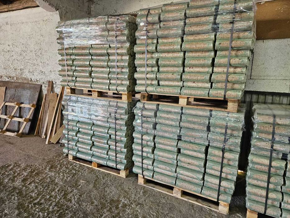 Brichete din lemn de FAG / STEJAR Doar cantități mari