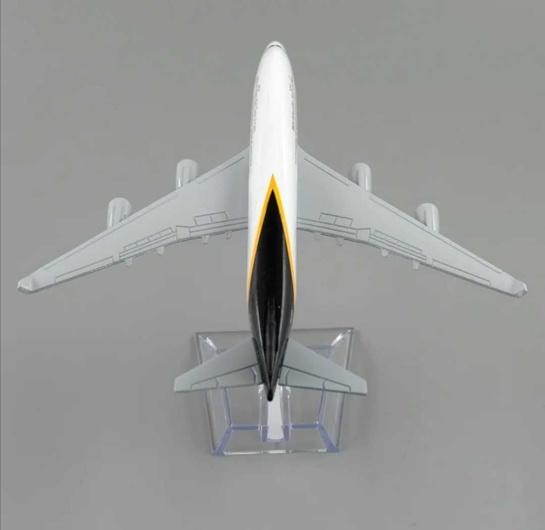 Macheta avion UPS Airlines B747 / 16 cm / metal