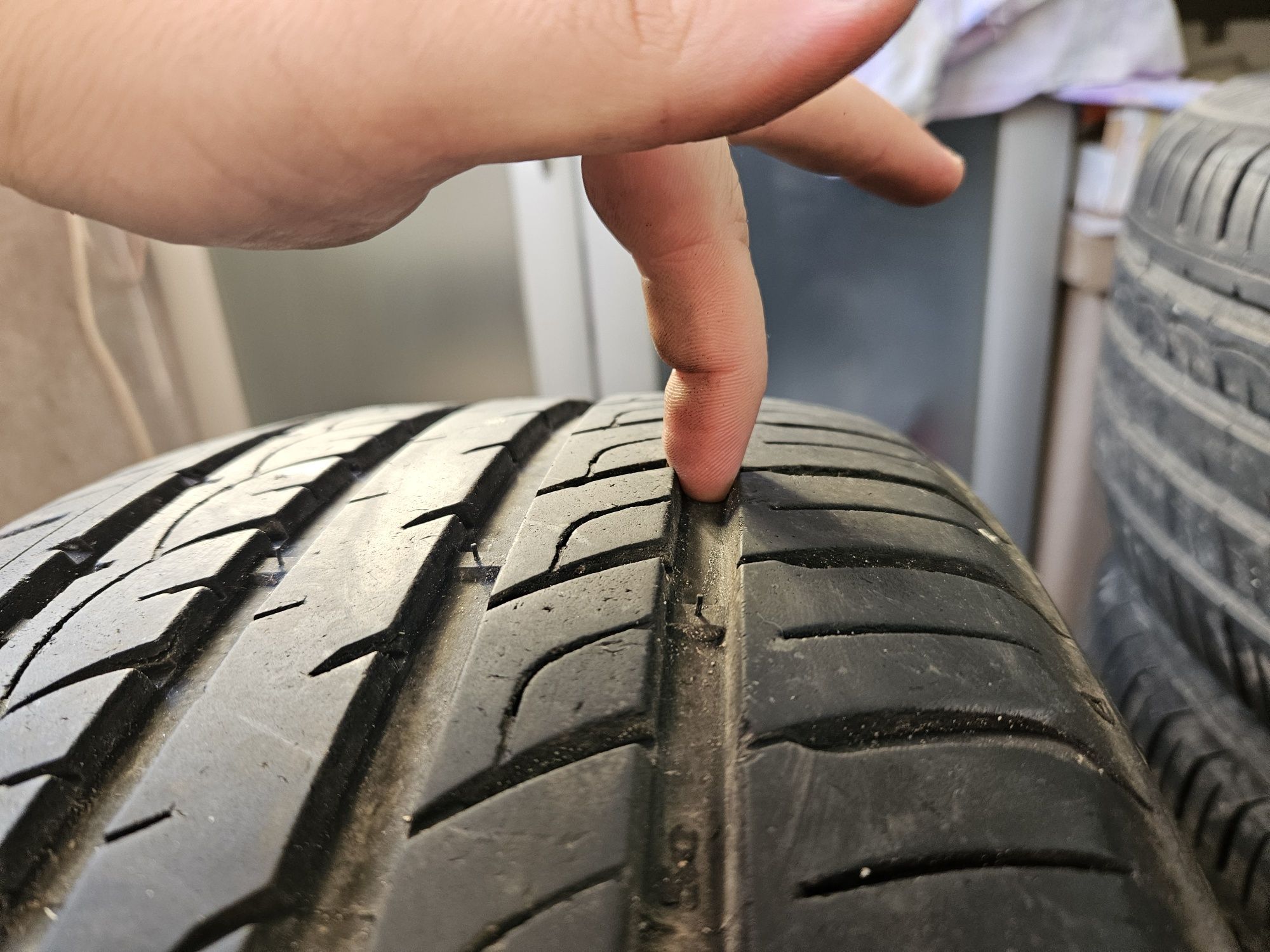 Гуми 235/55ZR18  104Y - Гуми за джип