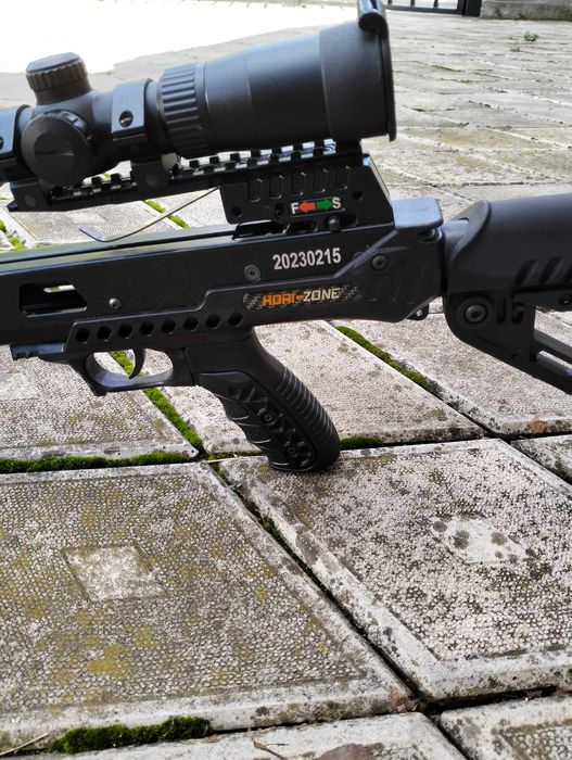 Vând arbaleta hori zone maxx
