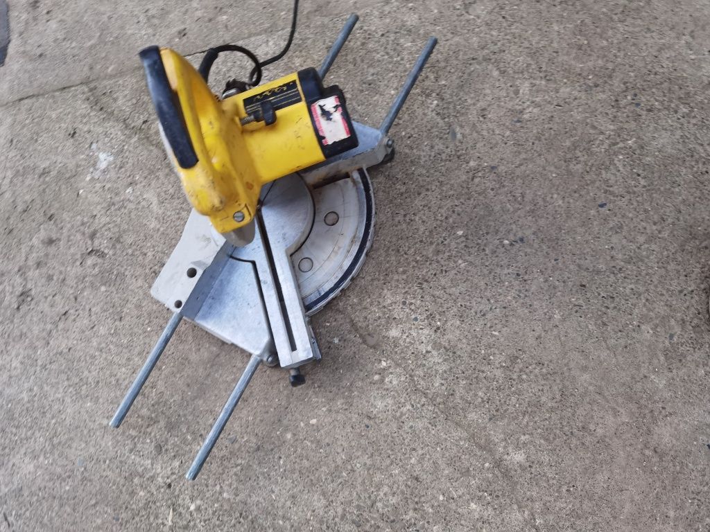 Circular dewalt professional 110v