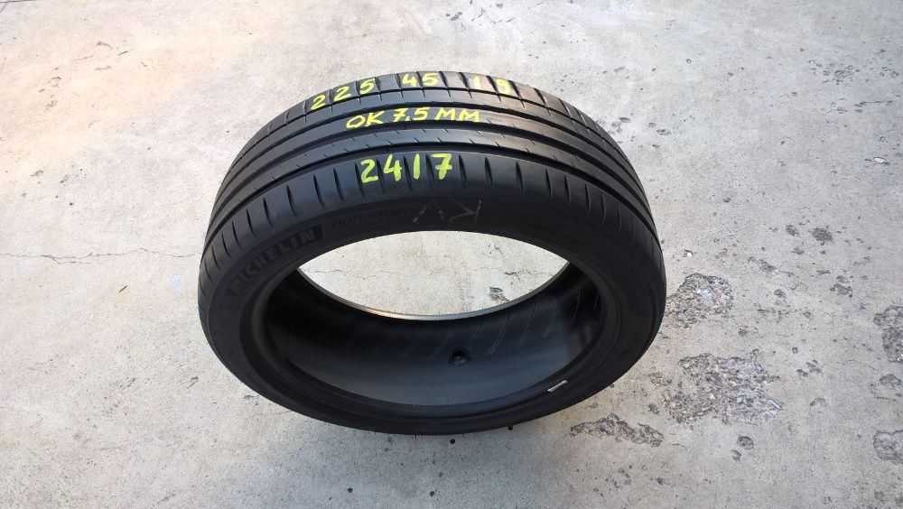 O anvelopa de vara 225 45 19 michelin pilot sport 4 profil 7,5 mm