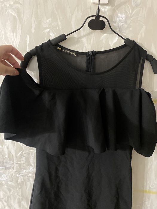 Платья вечерние в идеальном состоянии